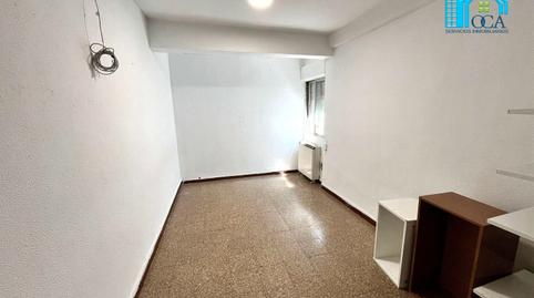 Foto 5 de Piso en venta en Calle Alfaro, Vista Alegre, Madrid