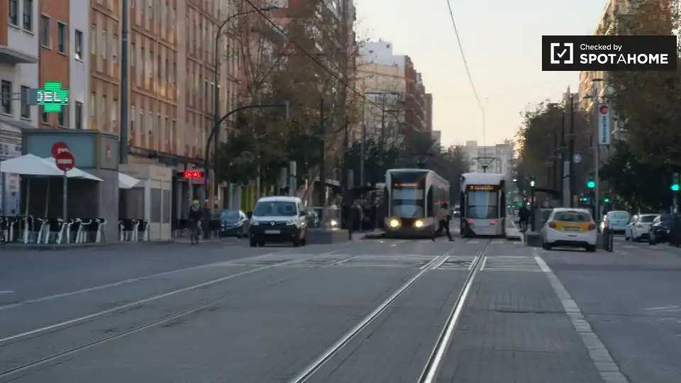 Vista exterior de Pis de lloguer en Valencia amb Aire condicionat, Calefacció i Moblat
