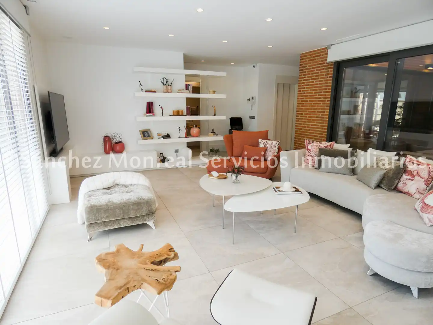 Sala de estar de Casa o chalet en venta en Alcázar de San Juan con Aire acondicionado, Calefacción y Jardín privado