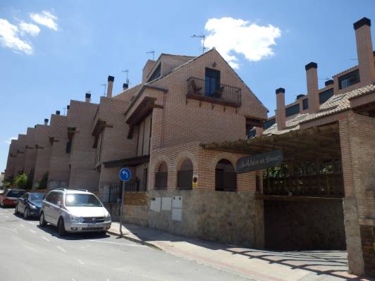 Piso en Venta en Calle Valle De Oro 60 en Opañel