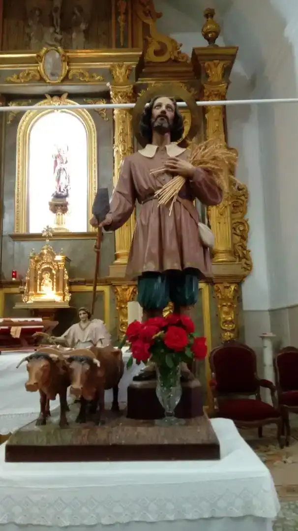 Vista exterior de Casa adosada en venda en La Peraleja   amb Traster i Balcó