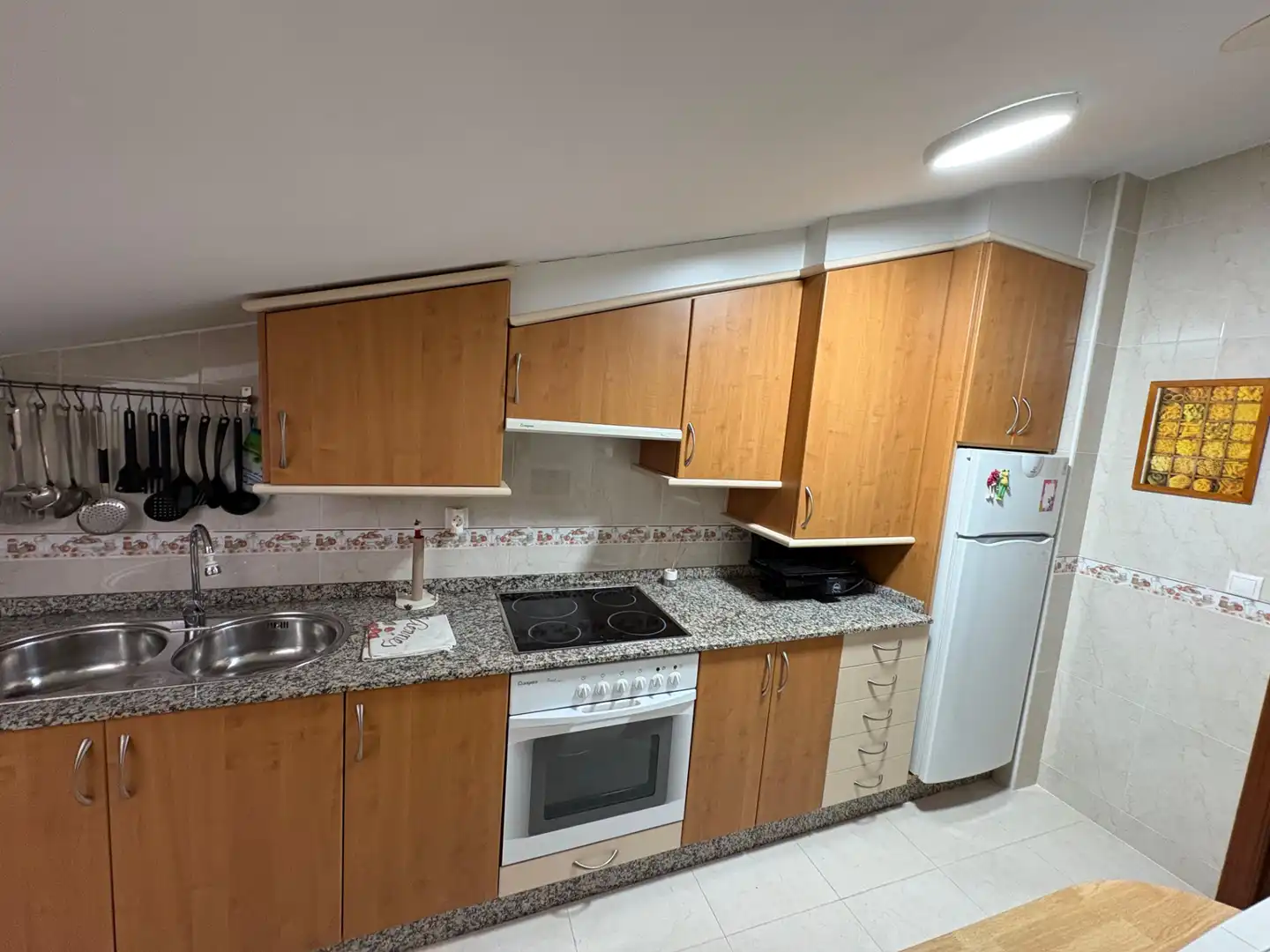 Küche von Wohnung zur Miete in Mugardos mit Heizung und Möbliert