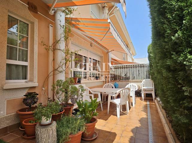 Casa adosada en Venta en Alto de los Molinos