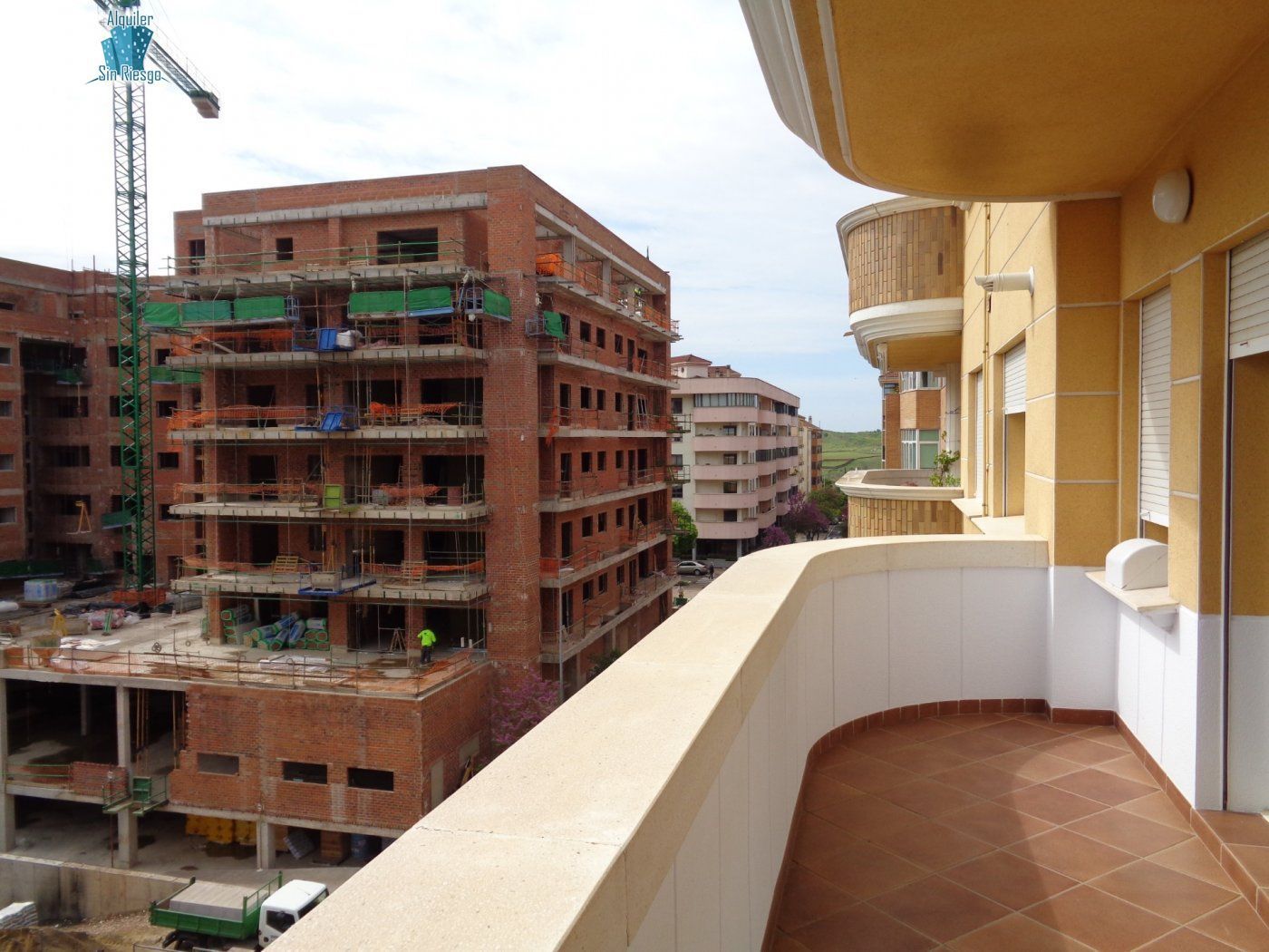 Exterior view of Apartment to rent in Cáceres Capital  with Air Conditioner, Heating and Terrace
