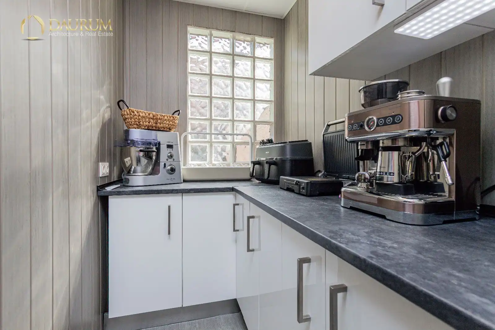 Cocina de Casa adosada en venta en Meco con Aire acondicionado, Calefacción y Jardín privado