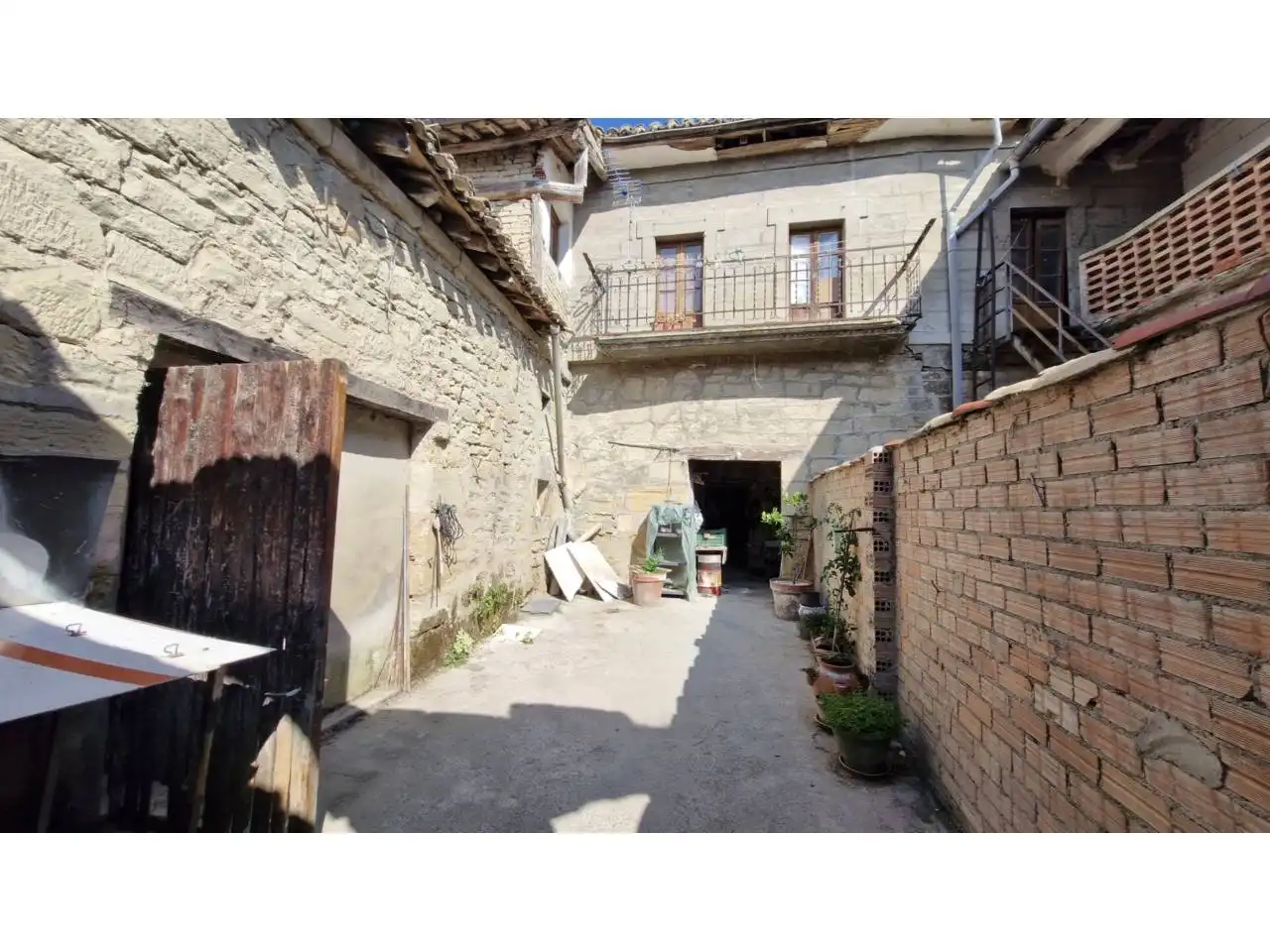 Vista exterior de Casa o xalet en venda en Treviana, La Rioja