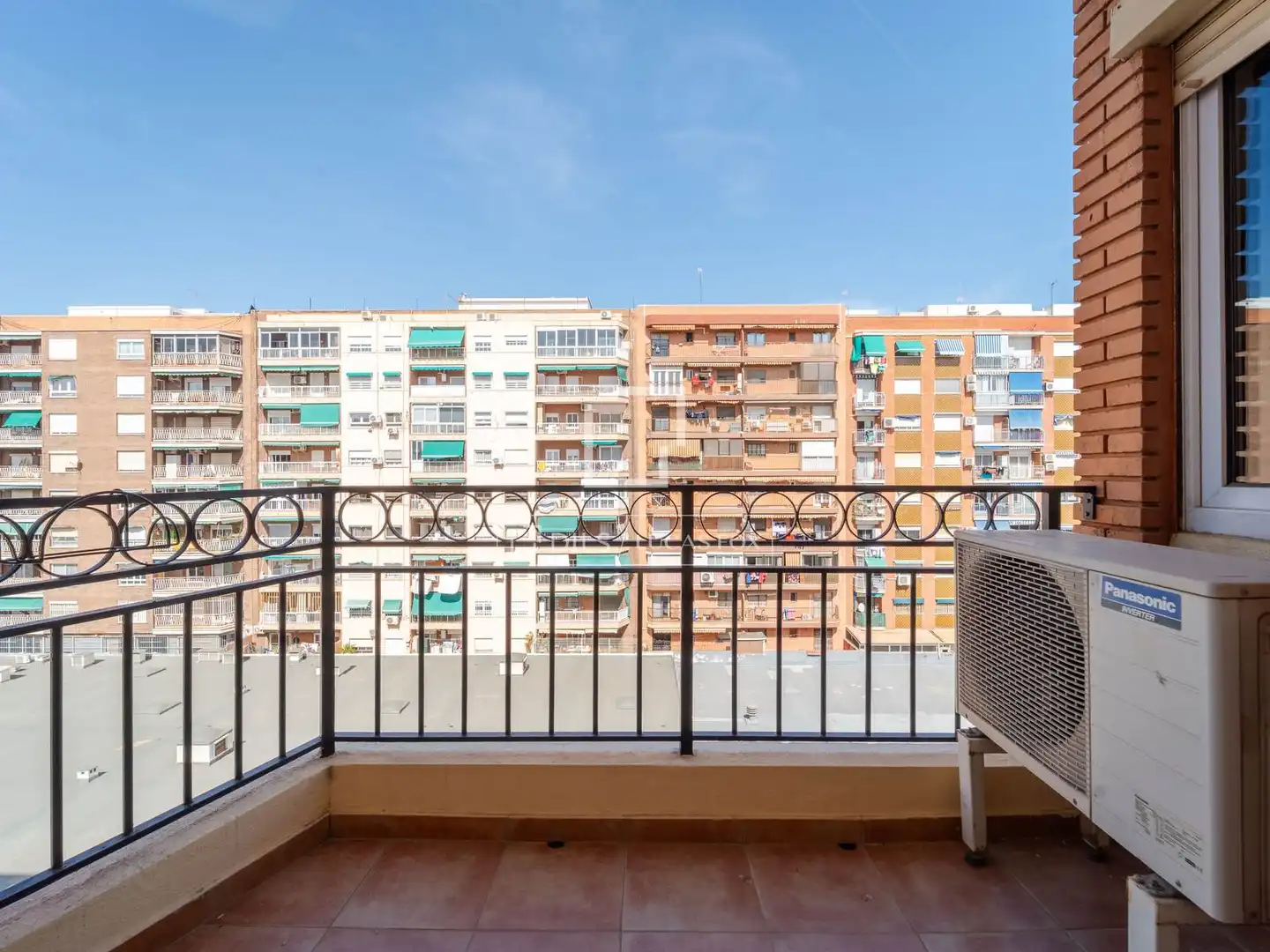 Terraza de Piso en venta en Valencia con Calefacción, Parquet y Amueblado