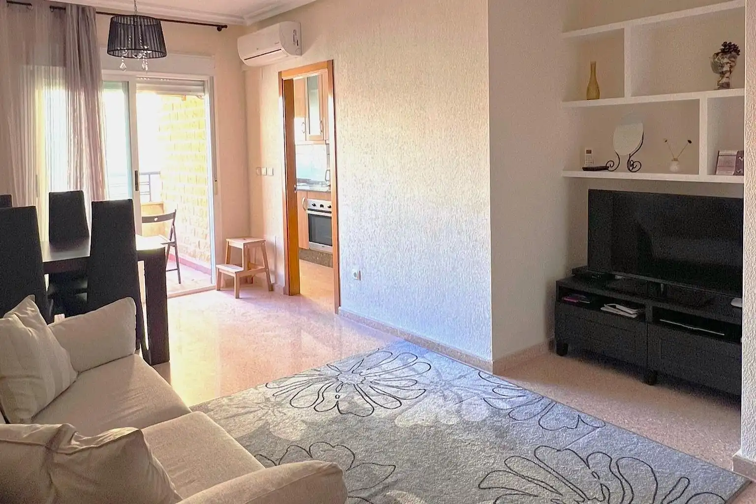 Sala d'estar de Apartament en venda en Torrevieja amb Aire condicionat, Calefacció i Terrassa