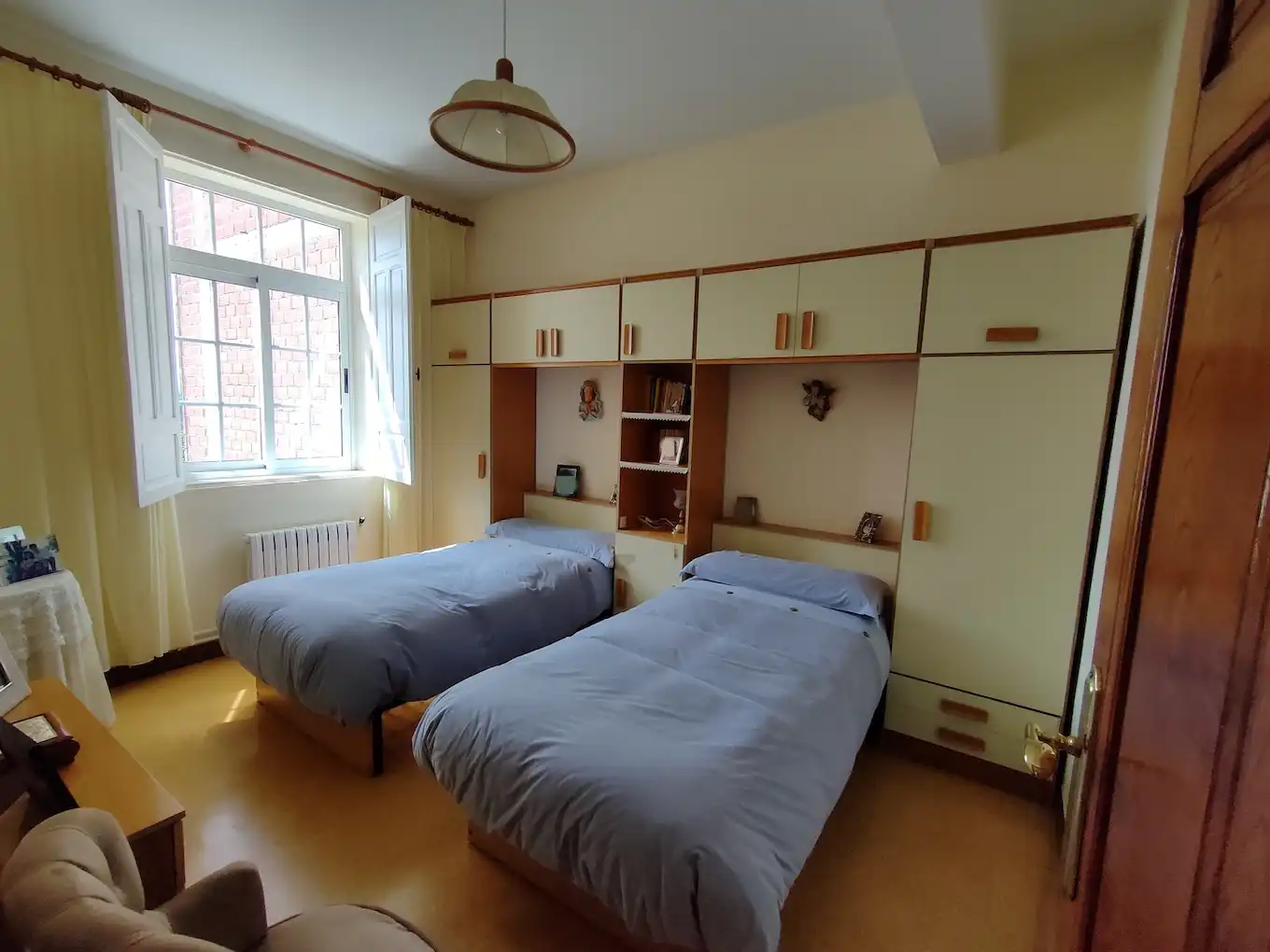 Habitación de Casa adosada en venta en Arzúa con Calefacción, Terraza y Trastero