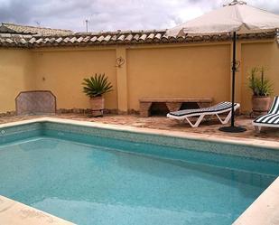 Swimming pool of House or chalet for sale in Úbeda  with Air Conditioner, Heating and Private garden