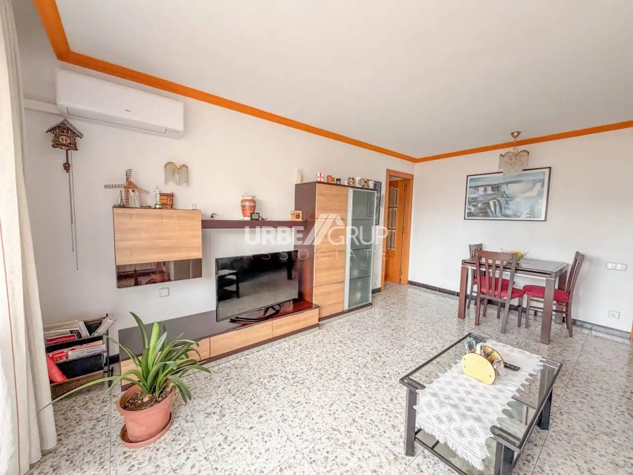 Sala de estar de Piso en venta en Terrassa con Aire acondicionado, Calefacción y Balcón