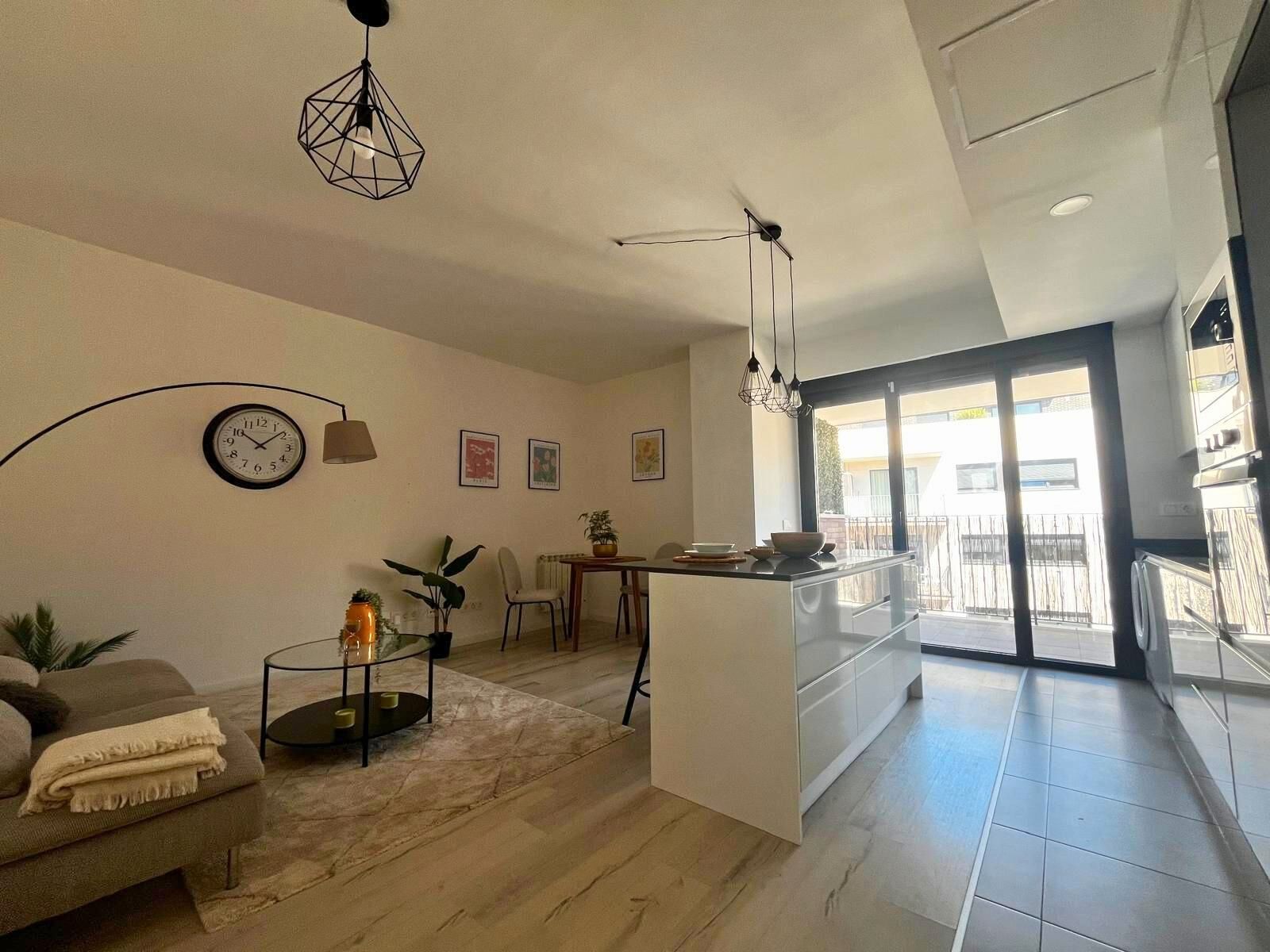 Exterior view of Flat for sale in Rivas-Vaciamadrid  with Air Conditioner, Heating and Private garden
