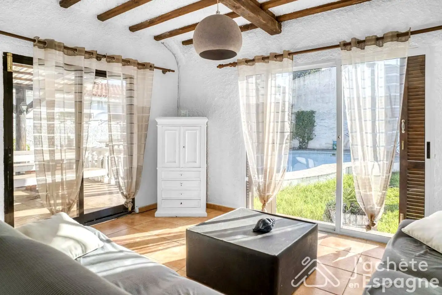 Sala d'estar de Casa o xalet en venda en Vinaròs amb Aire condicionat, Calefacció i Jardí privat