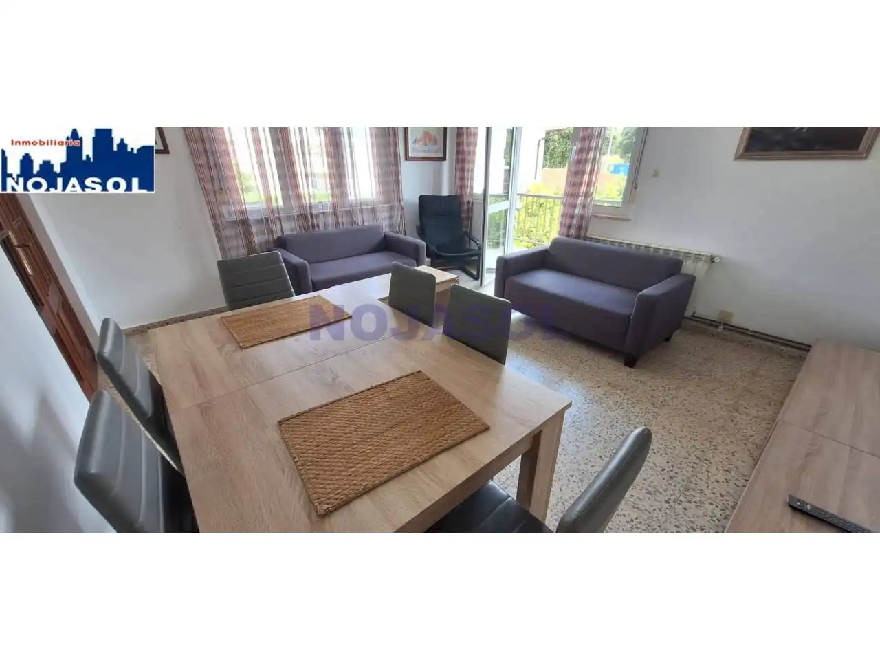 Wohnzimmer von Einfamilien-Reihenhaus zur Miete in Noja mit Heizung, Privatgarten und Terrasse