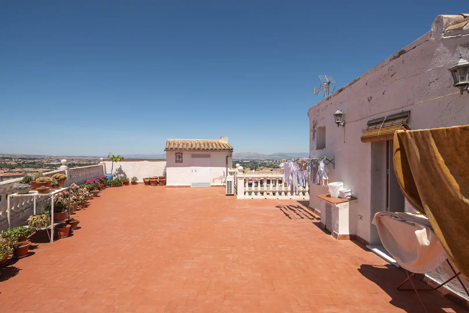 Terrassa de Casa adosada en venda en La Zubia amb Calefacció, Terrassa i Moblat