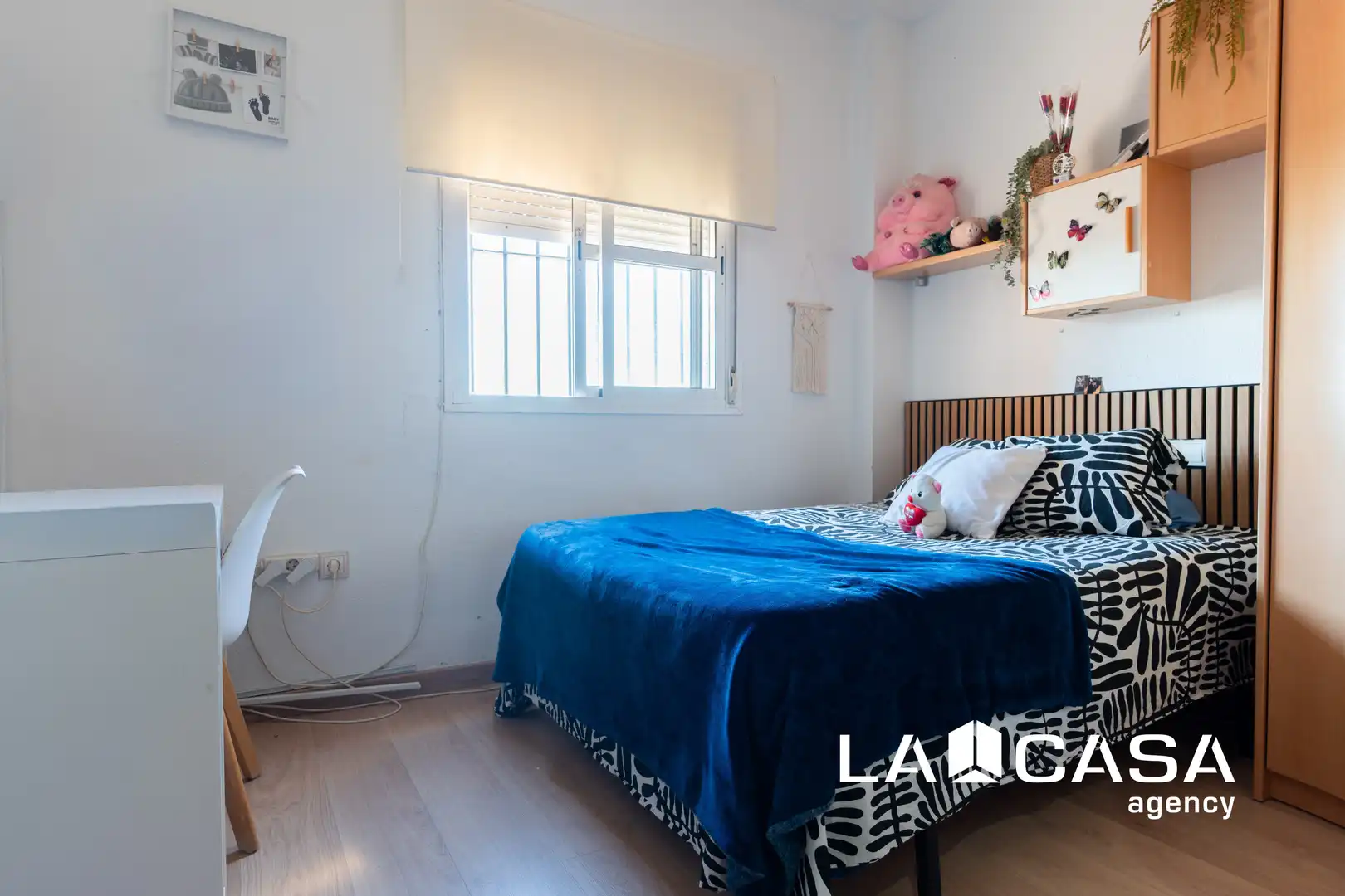 Dormitori de Casa adosada en venda en Dos Hermanas amb Aire condicionat i Terrassa
