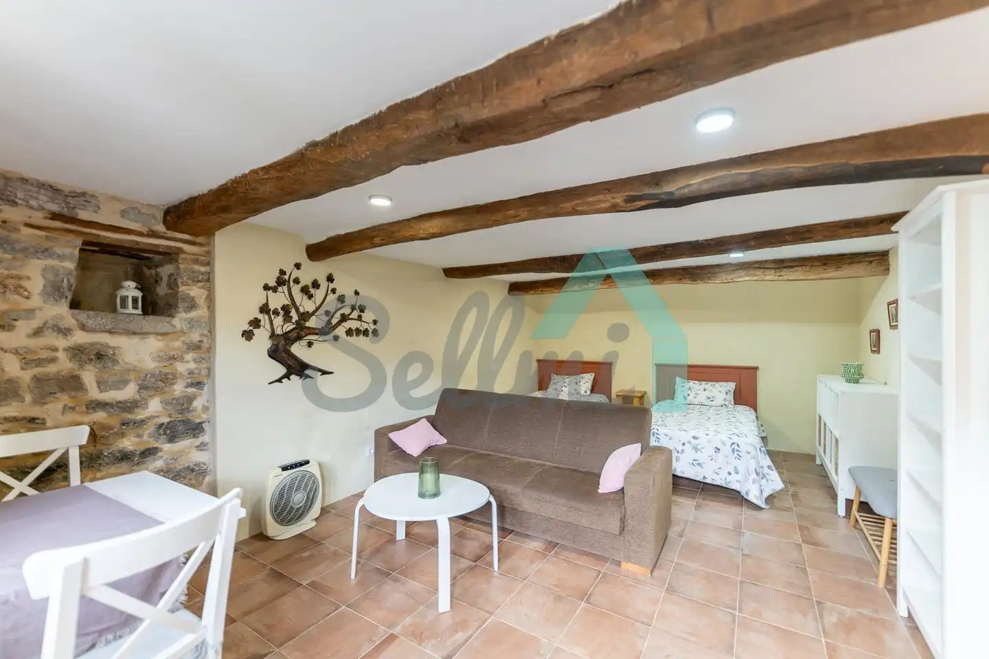 Wohnzimmer von Wohnung zur Miete in Salas mit Heizung, Privatgarten und Möbliert