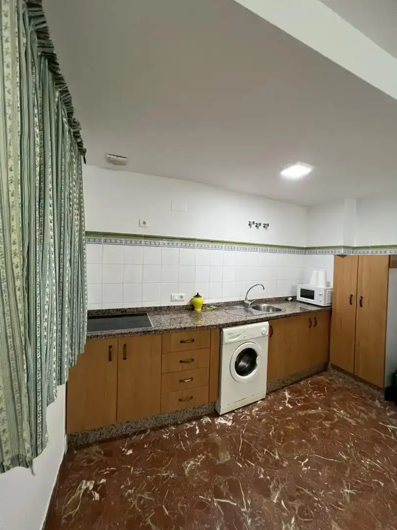 Cuina de Pis de lloguer en Écija amb Aire condicionat, Moblat i Rentadora