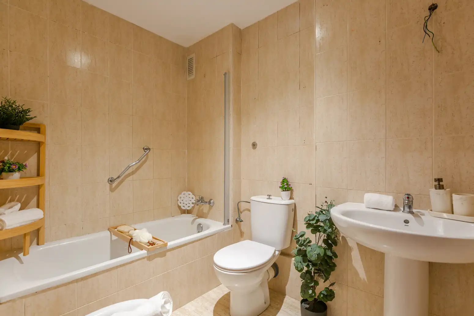 Baño de Piso en venta en  Pamplona / Iruña con Calefacción, Parquet y Trastero