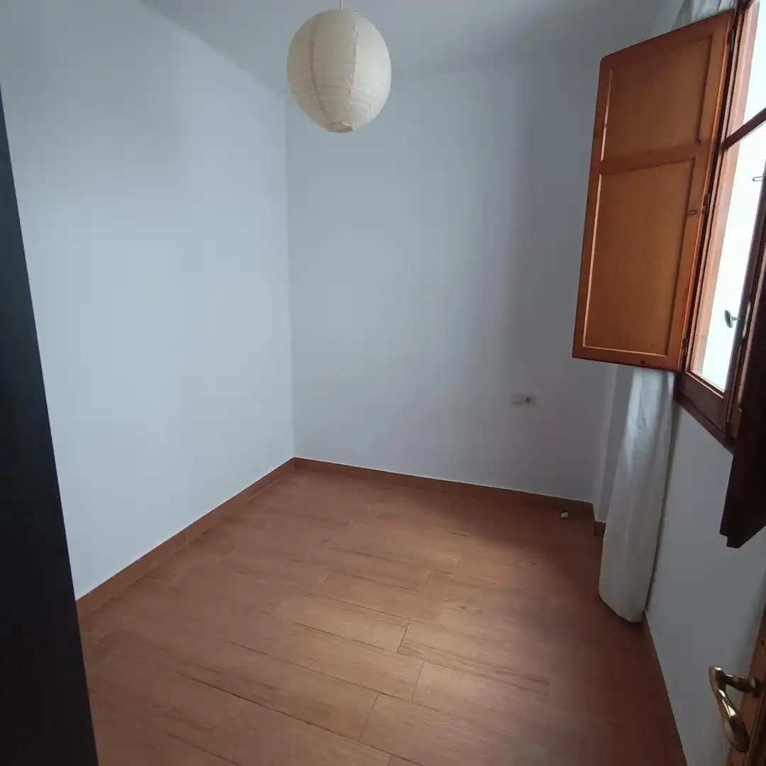 Piso de alquiler en Vila-real con Amueblado y Balcón