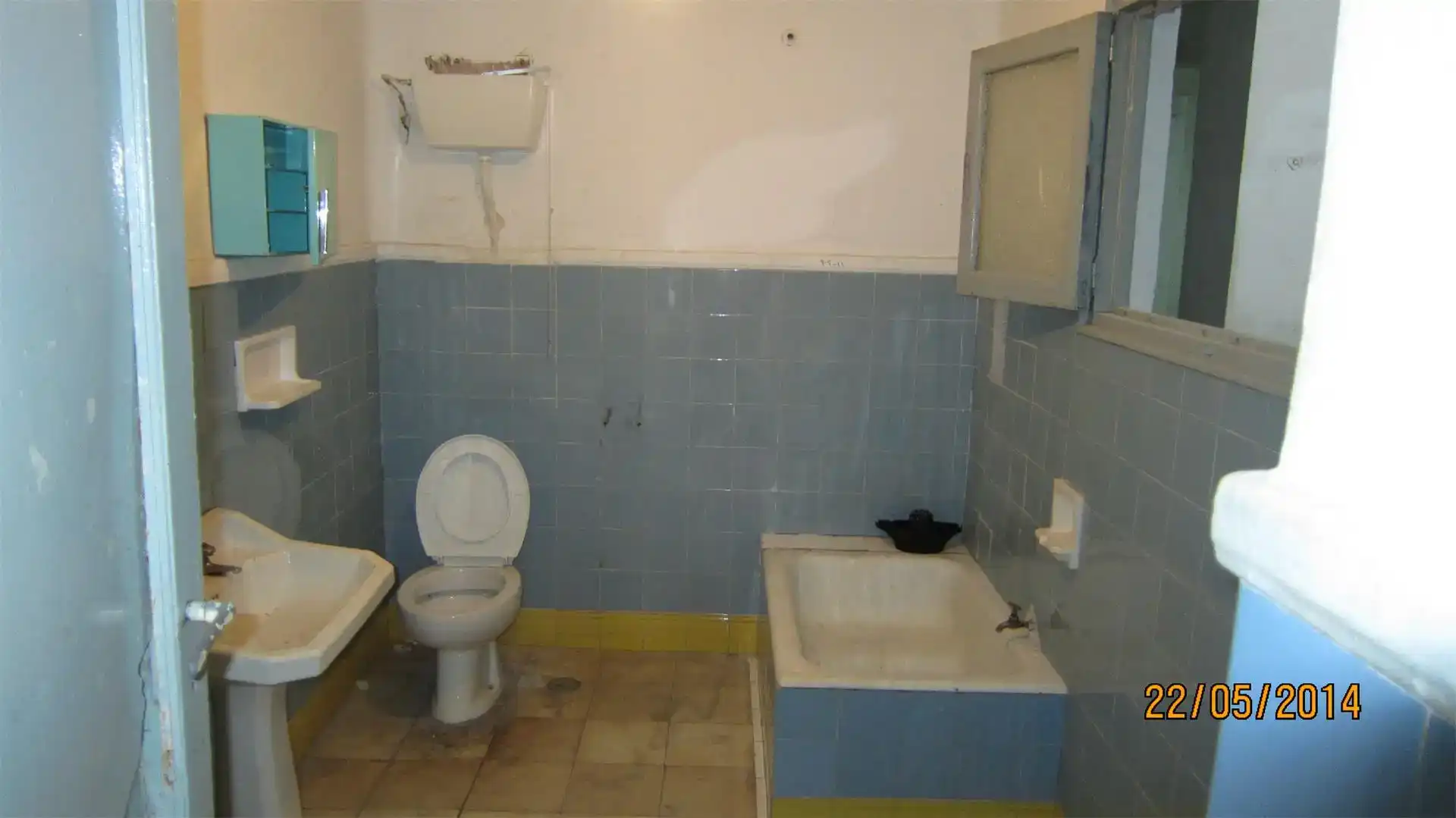 Badezimmer von Fabrikhallen zur Miete in Villacarrillo