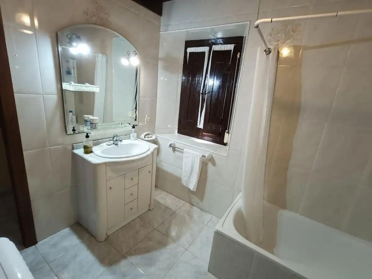 Baño de Casa o chalet en venta en Llanes con Calefacción, Terraza y Trastero