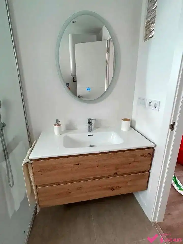 Flat for rent in calle de la Reina, El Cabanyal - El Canyamelar