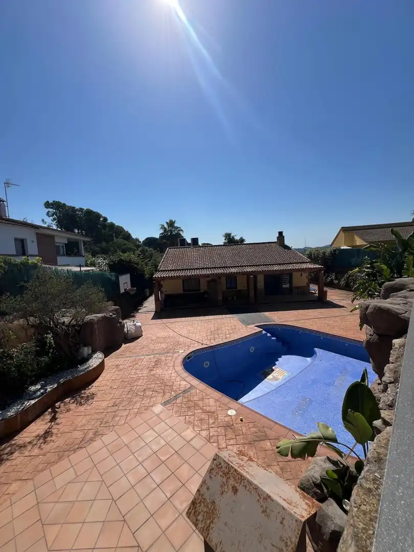 Schwimmbecken von Haus oder Chalet zum Verkauf in Tordera mit Klimaanlage, Heizung und Abstellraum