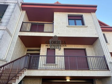Casa a schiera con balcone in vendita a Teis