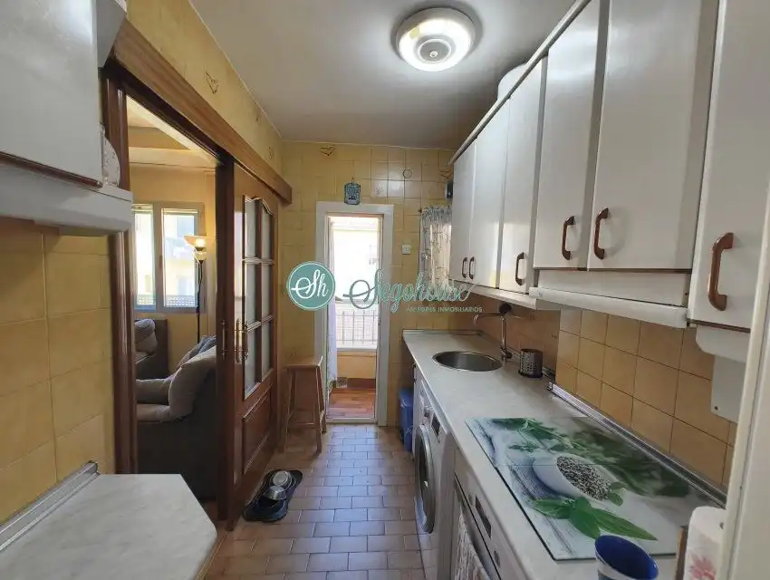 Cocina de Piso en venta en Segovia con Calefacción, Parquet y Terraza