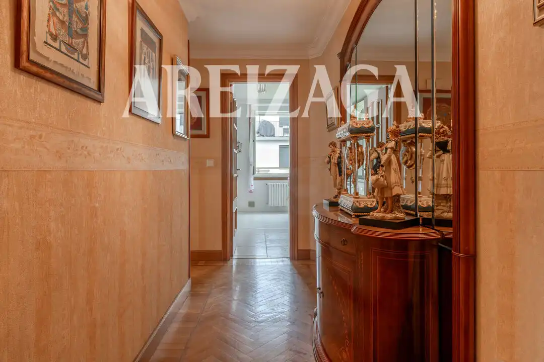 Piso en venta en Donostia - San Sebastián  con Calefacción, Terraza y Balcón
