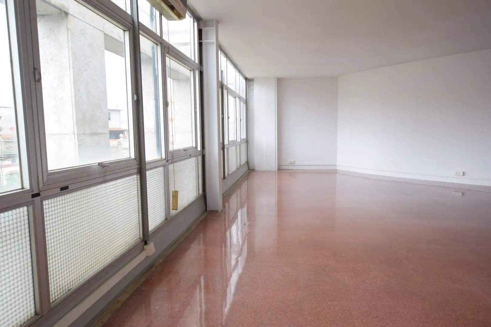 Office space with lift to rent in Calle La Rambla, imagen 5
