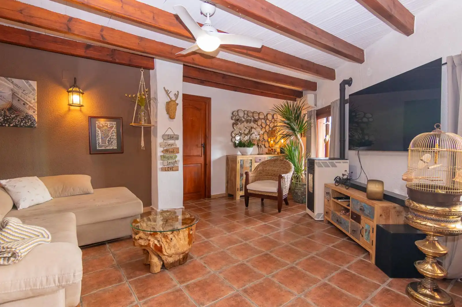 Sala de estar de Edificio en venta en Sagra