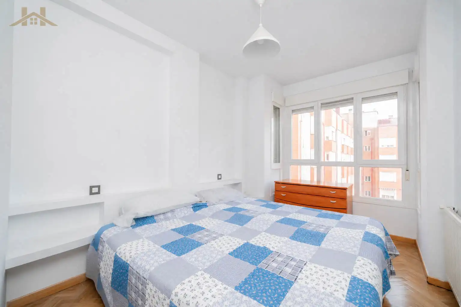 Schlafzimmer von Wohnung zum Verkauf in Alcorcón mit Abstellraum, Ofen und Balkon