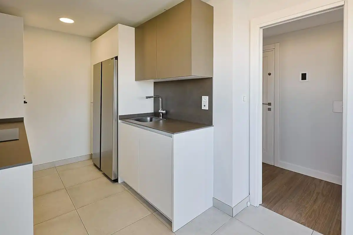 Küche von Dachboden zur Miete in Boadilla del Monte mit Terrasse, Abstellraum und Gemeinschaftspool