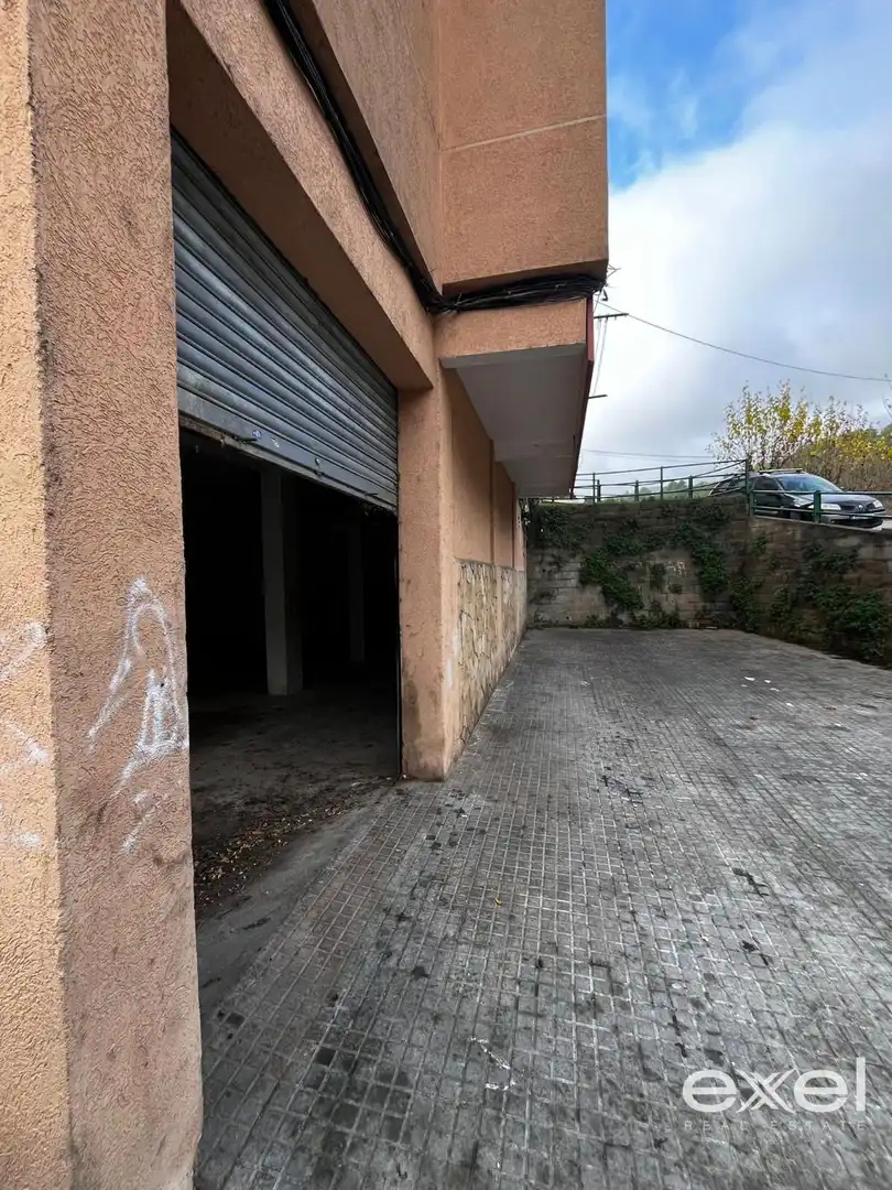 Parking de Local en venta en Vallirana