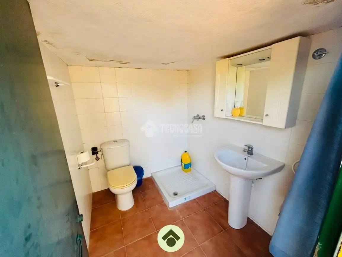 Baño de Finca rústica en venta en Adamuz con Aire acondicionado y Piscina