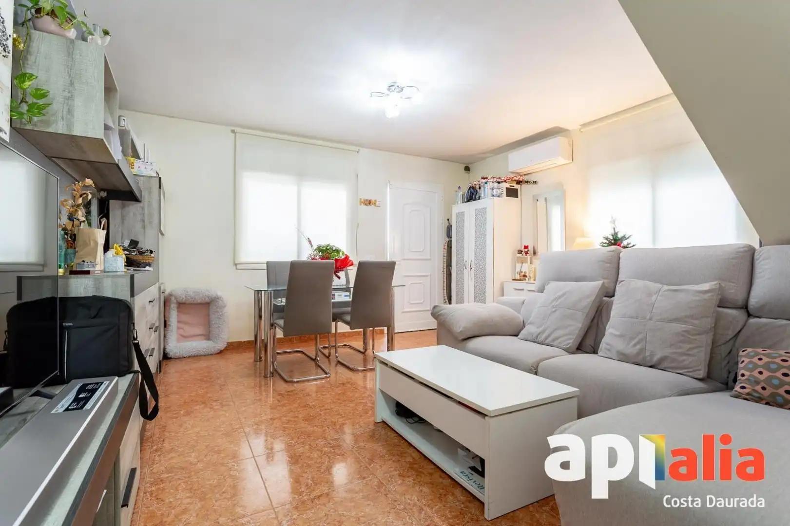 Casa aparellada amb terrassa en venda a Carrer Pamplona, imagen 7