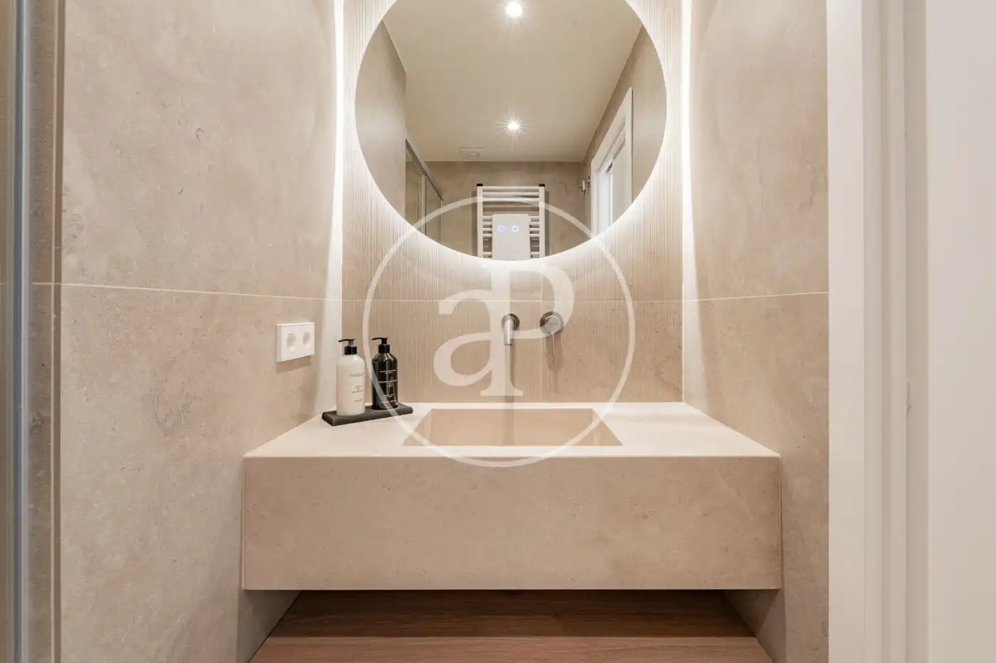 Baño de Piso en venta en Madrid con Aire acondicionado y Calefacción