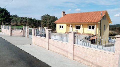 Foto 2 de Casa o xalet en venda a Armea, Coirós, A Coruña