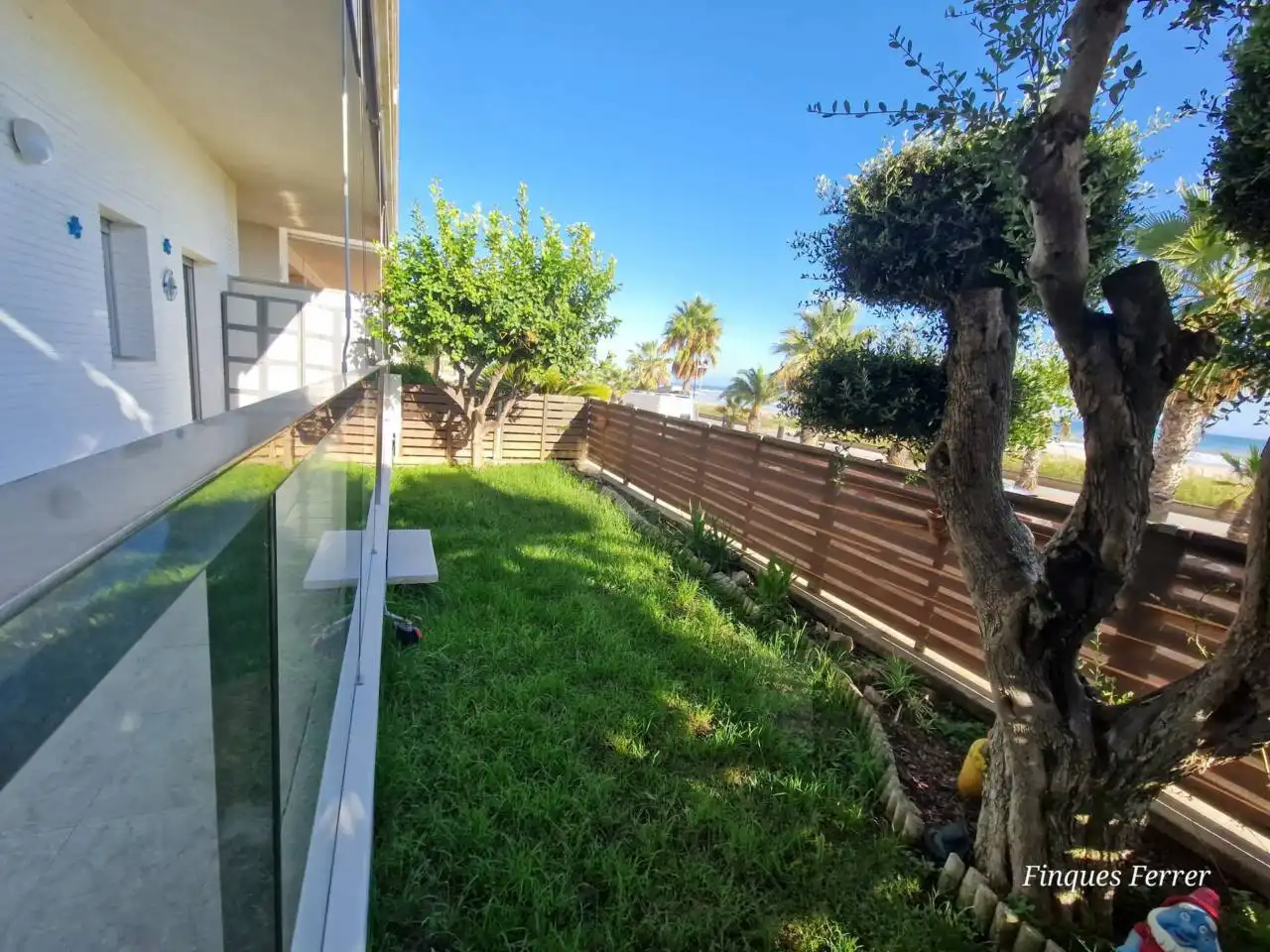 Terraza de Piso de alquiler en Cubelles con Aire acondicionado, Calefacción y Jardín privado