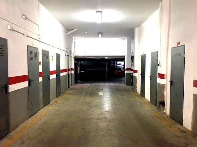 Aparcament de Traster de lloguer en  Valencia Capital