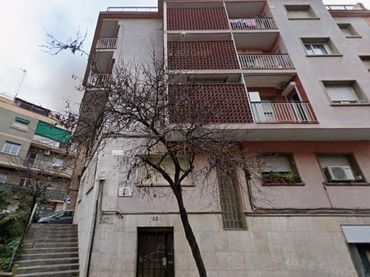 Flat with lift for sale in Nou Barris