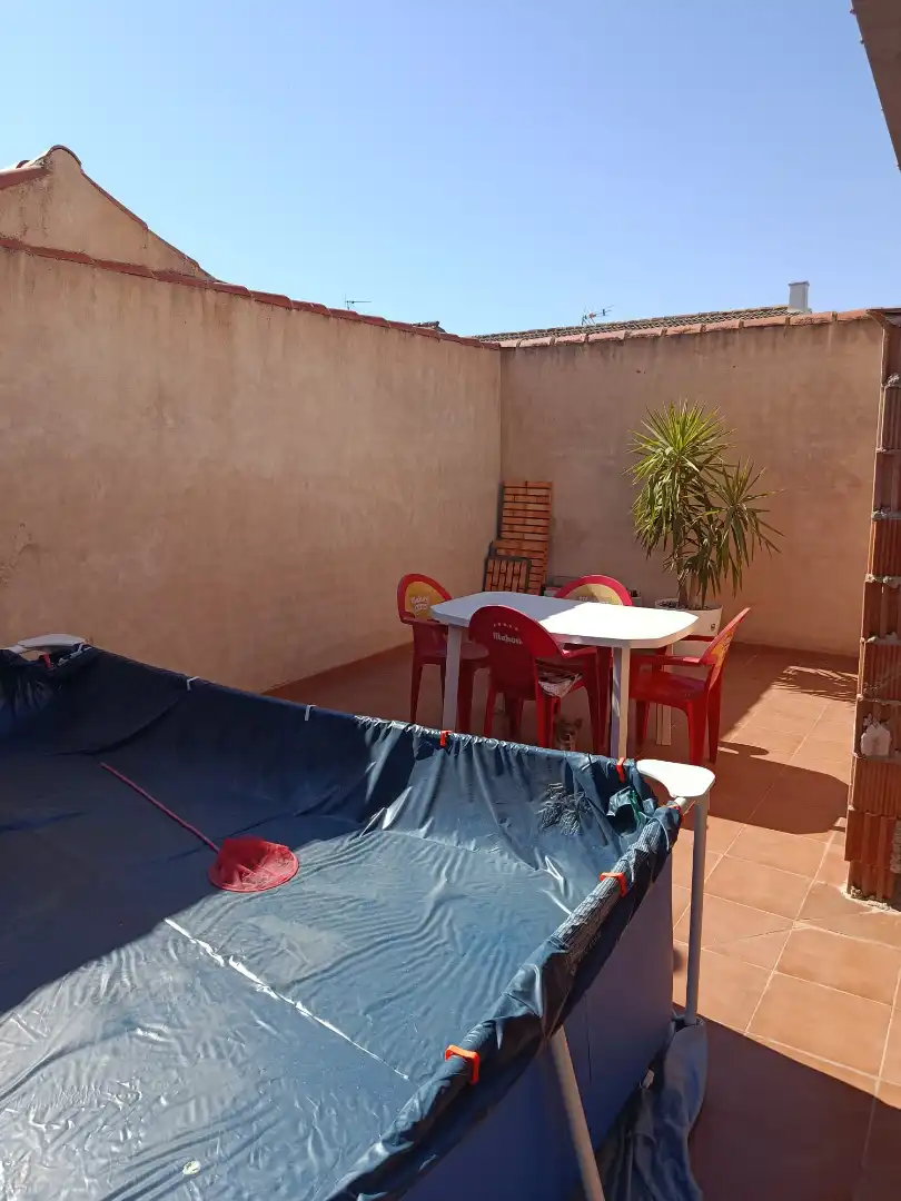 Terrassa de Casa adosada en venda en Mota del Cuervo amb Calefacció, Terrassa i Moblat