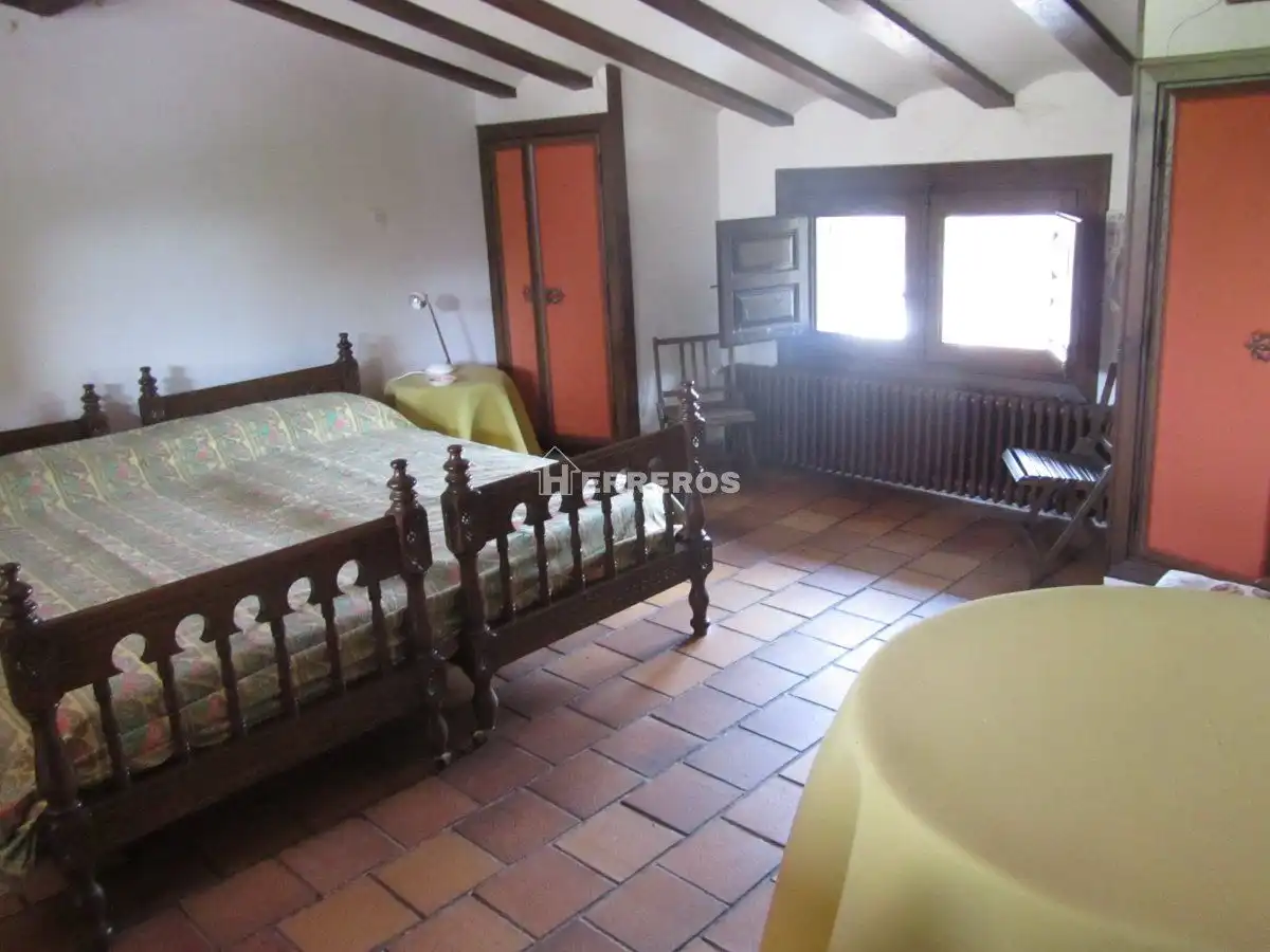 Sala de estar de Casa o chalet en venta en Ortigosa de Cameros con Calefacción, Terraza y Trastero
