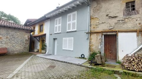 Foto 4 de Casa adosada en venda a Barrio Rodezas, 3, Udías, Cantabria