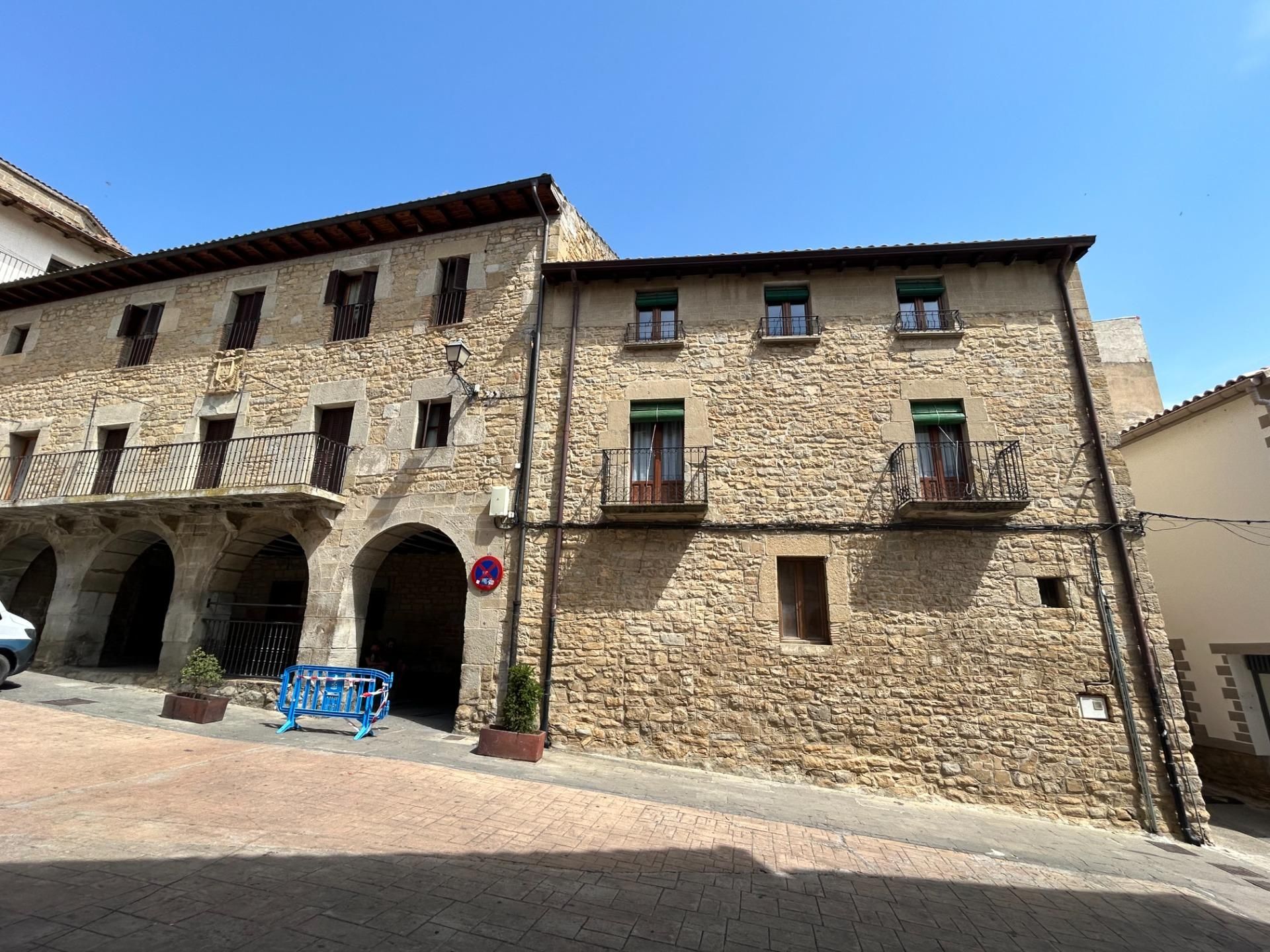 Vista exterior de Casa o xalet en venda en Cáseda amb Calefacció, Terrassa i Traster