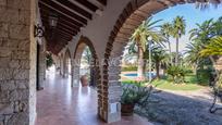 Vista exterior de Casa o xalet en venda en Dénia amb Aire condicionat, Terrassa i Piscina