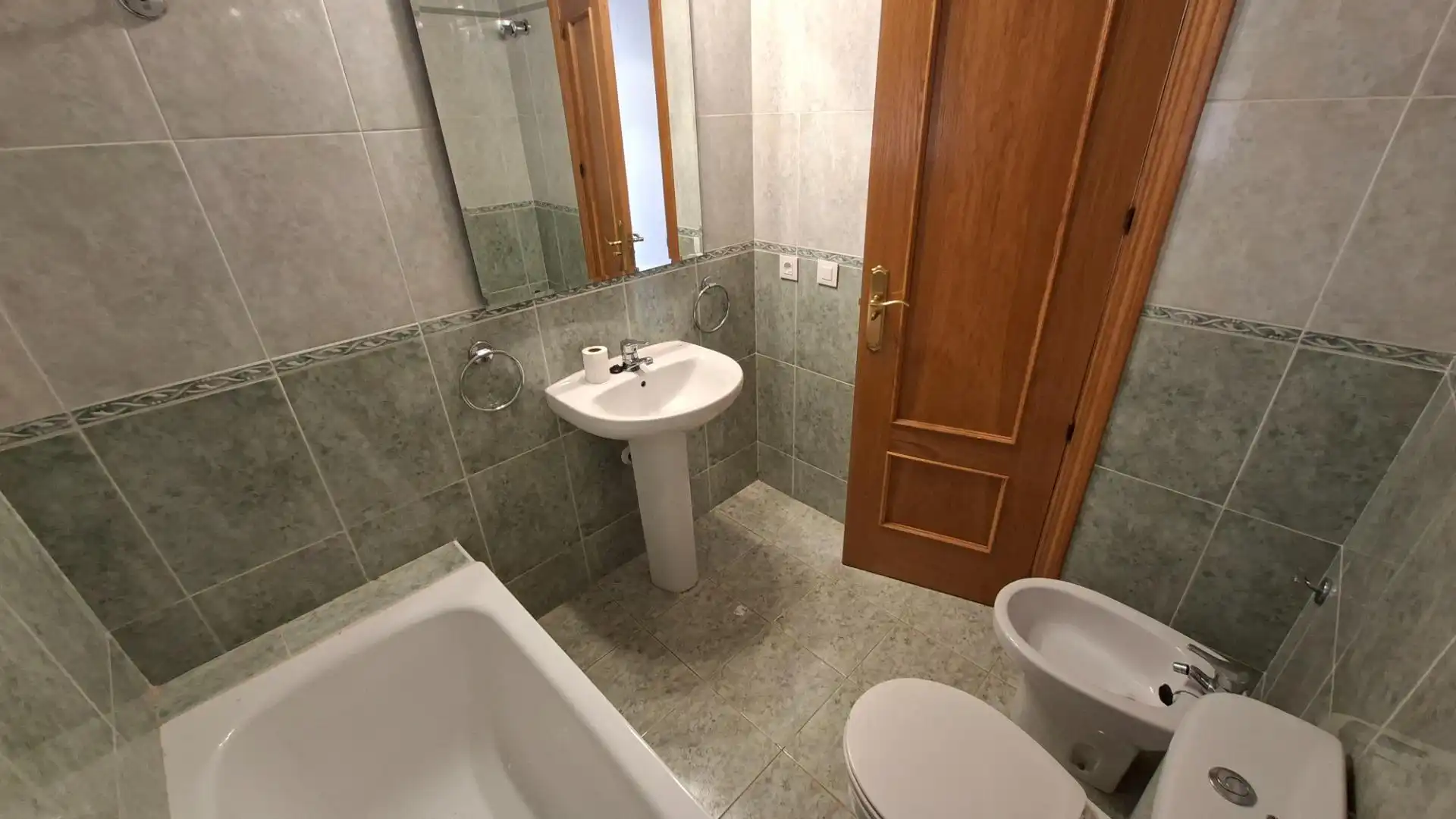 Bathroom of Flat for sale in Alicante / Alacant  with Terrace and Storage room