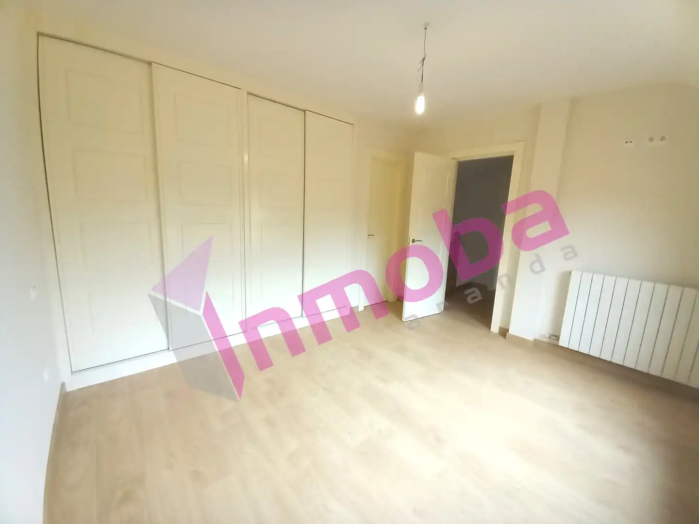 Habitación de Casa o chalet en venta en Aranda de Duero con Jardín privado, Parquet y Terraza